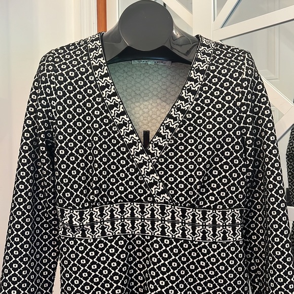 Women’s Geometric Stretch Sweater Dress from MAX Studio. Sz L. - Picture 3 of 8